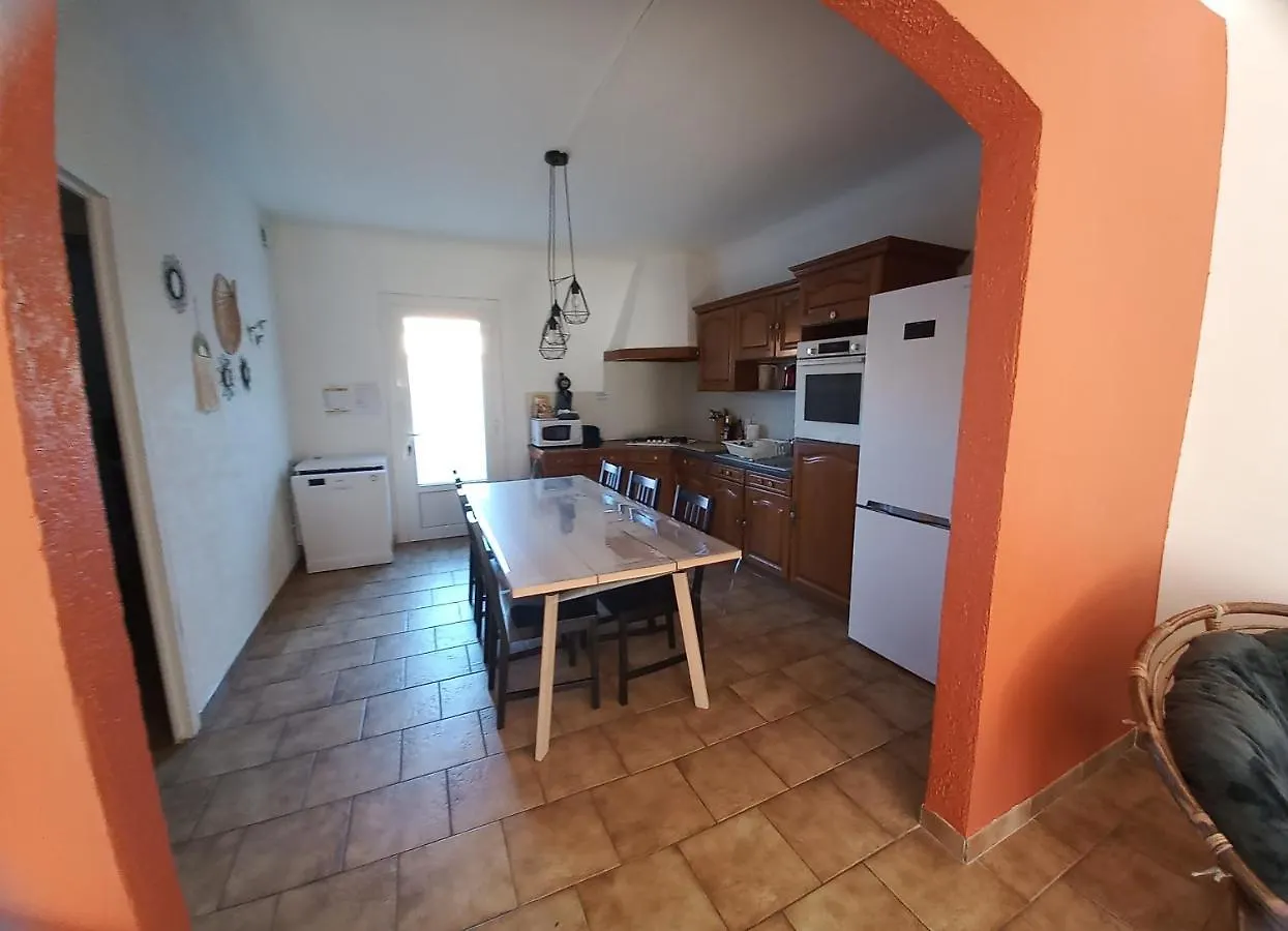Grand gîte familial Le Mistral, classé 3 étoiles, à Salin-de-Giraud, Mer, Camargue